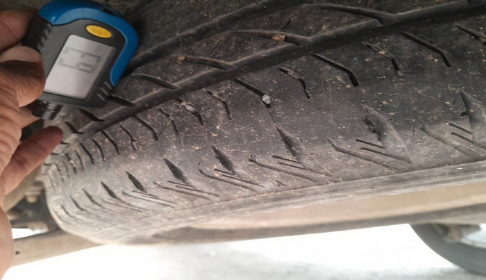 2010 Hyundai Santa Fe 2 WD, Diesel, Manual, 1,40,000 km, tyre