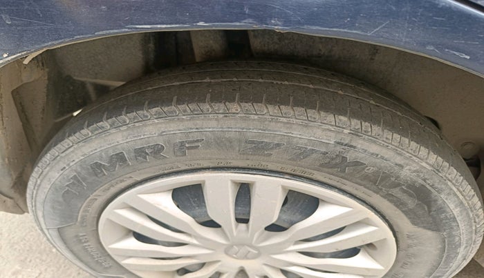 2017 Maruti Dzire VXI, Petrol, Manual, 76,840 km, tyre