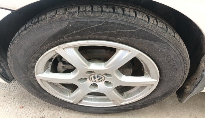 2014 Volkswagen Vento HIGHLINE DIESEL 1.6, Diesel, Manual, 86,691 km, tyre