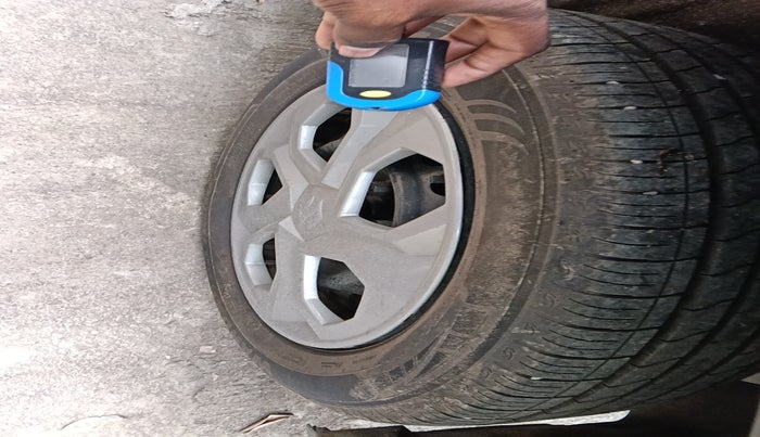 2024 Maruti BREZZA LXI, Petrol, Manual, 5,021 km, tyre
