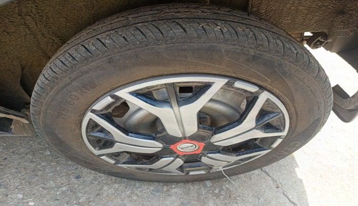 2024 Nissan MAGNITE  XE AMT EZ Shift, Petrol, Automatic, 11,028 km, tyre