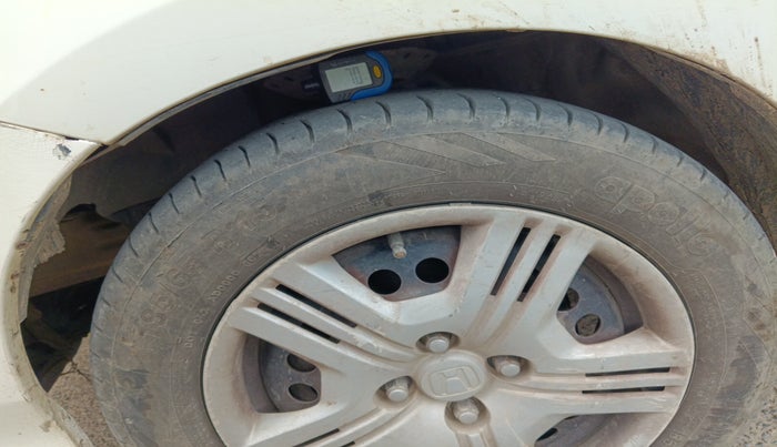 2011 Honda City 1.5L I-VTEC E MT, Petrol, Manual, 1,50,000 km, tyre