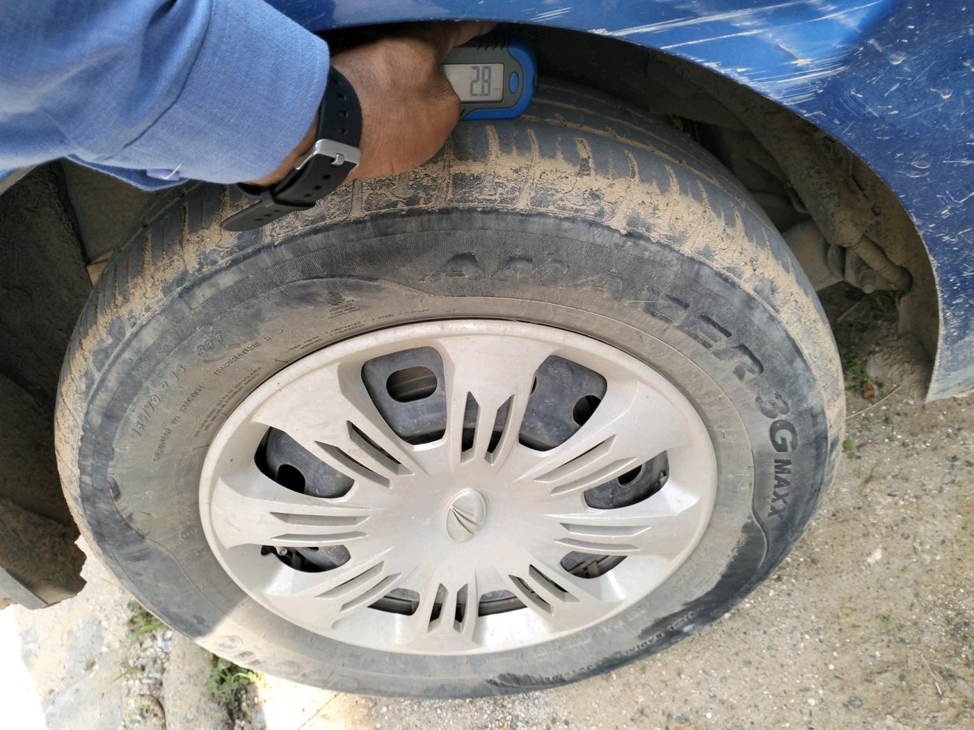 2018 Mahindra E VERITO D2, Electric, Automatic, 78,000 km, tyre