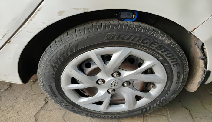 2017 Hyundai Grand i10 MAGNA 1.2 KAPPA VTVT, Petrol, Manual, 1,28,539 km, tyre