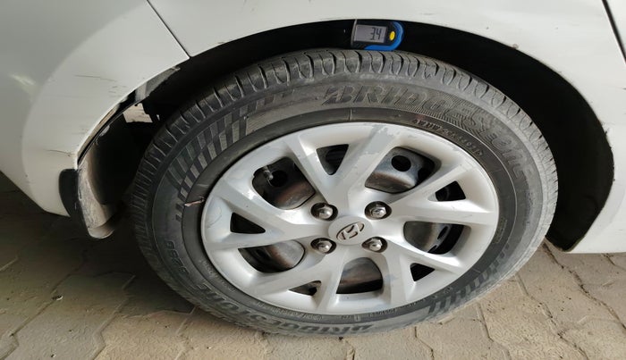 2017 Hyundai Grand i10 MAGNA 1.2 KAPPA VTVT, Petrol, Manual, 1,28,539 km, tyre