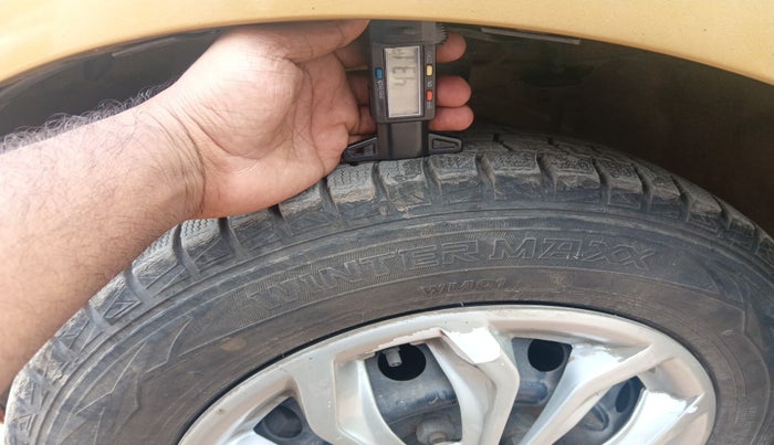 2015 Datsun Go Plus T, Petrol, Manual, 82,109 km, tyre