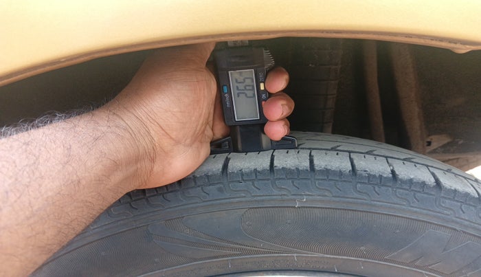 2015 Datsun Go Plus T, Petrol, Manual, 82,109 km, tyre