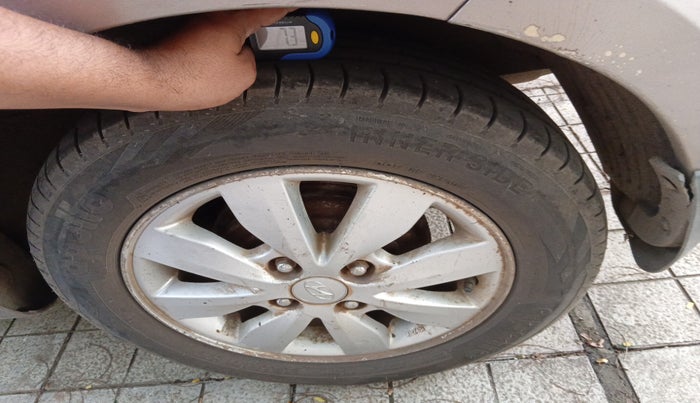 2013 Hyundai i20 SPORTZ 1.2, Petrol, Manual, 1,07,051 km, tyre