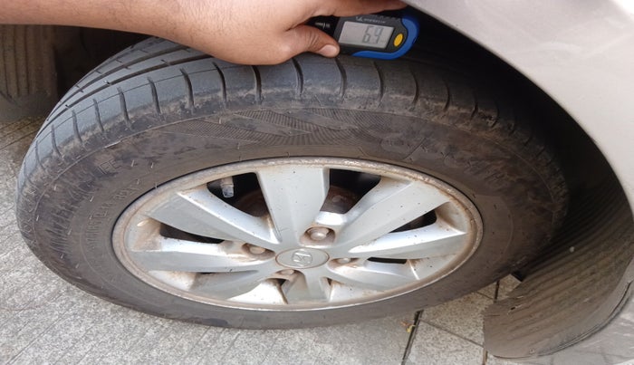 2013 Hyundai i20 SPORTZ 1.2, Petrol, Manual, 1,07,051 km, tyre