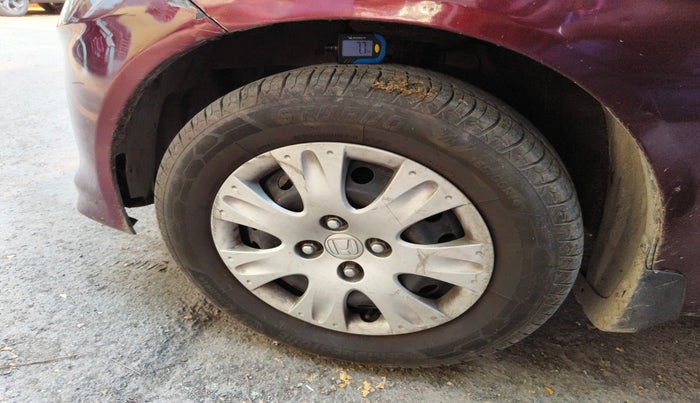 2014 Honda Amaze 1.2L I-VTEC SX, Petrol, Manual, 77,130 km, tyre