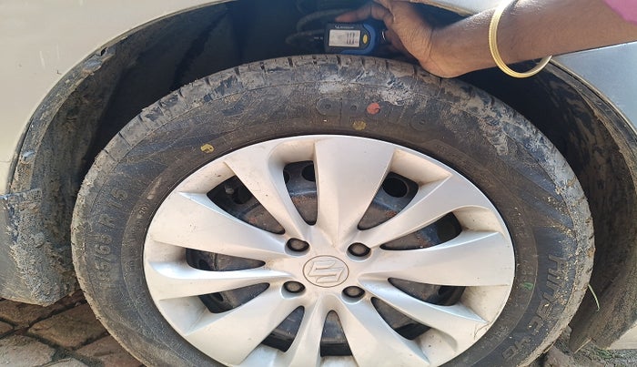 2017 Maruti Baleno DELTA DIESEL 1.3, Diesel, Manual, 70,881 km, tyre