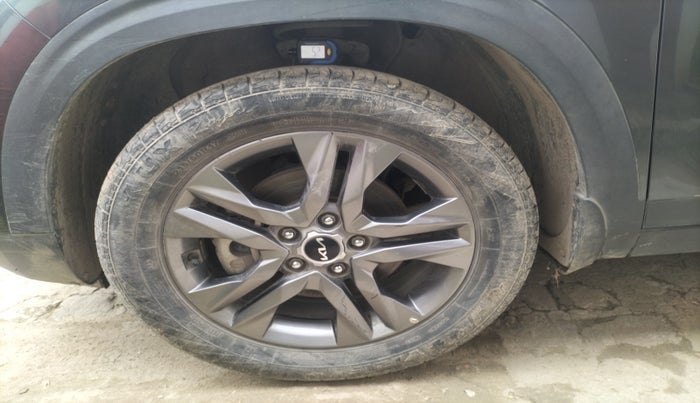 2023 KIA SELTOS  HTX 1.5 PETROL MT, Petrol, Manual, 40,700 km, tyre