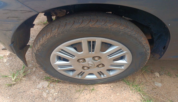 2011 Hyundai Santro Xing GLS PLUS AUDIO, Petrol, Manual, 1,12,285 km, tyre