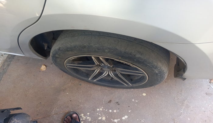2015 Toyota Corolla Altis J+ PETROL, Petrol, Manual, 81,925 km, tyre