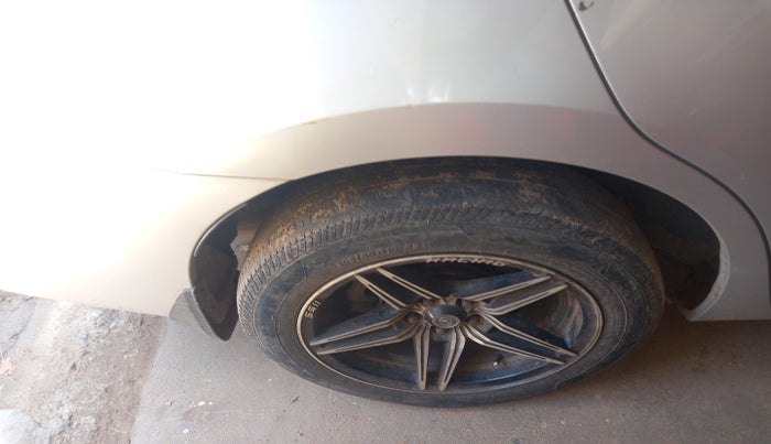 2015 Toyota Corolla Altis J+ PETROL, Petrol, Manual, 81,925 km, tyre