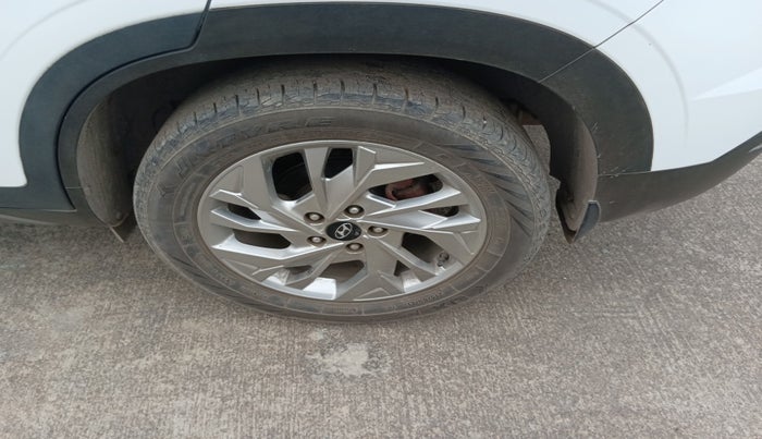 2021 Hyundai Creta SX 1.5 PETROL, Petrol, Manual, 38,267 km, tyre