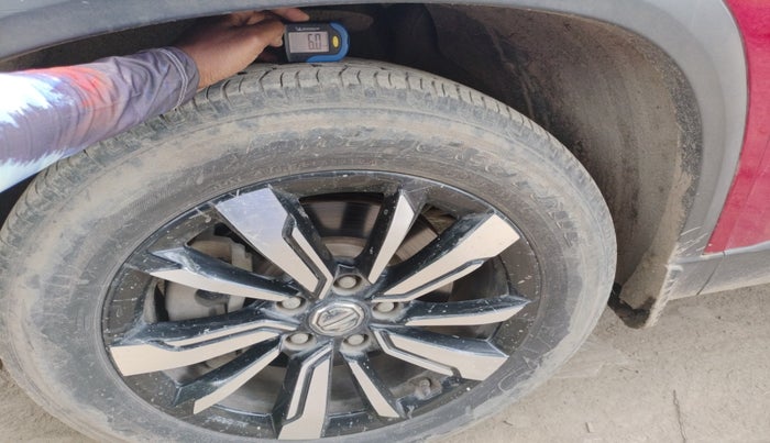 2020 MG HECTOR PLUS SHARP 1.5 PETROL TURBO CVT 6-STR, Petrol, Automatic, 92,621 km, tyre