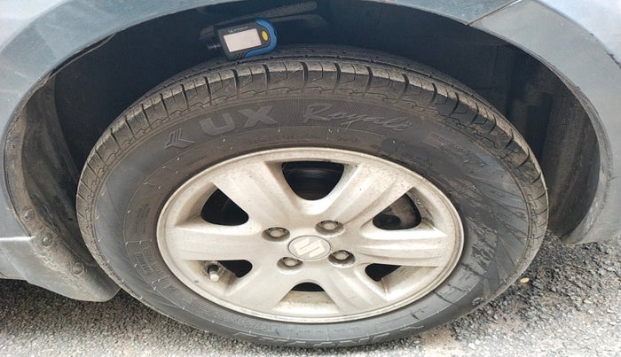 2011 Maruti Swift Dzire ZXI, Petrol, Manual, 82,798 km, tyre