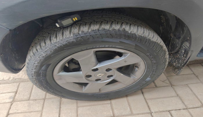 2014 Renault Duster 110 PS RXL ADVENTURE, Diesel, Manual, 91,483 km, tyre