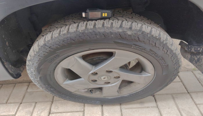 2014 Renault Duster 110 PS RXL ADVENTURE, Diesel, Manual, 91,483 km, tyre