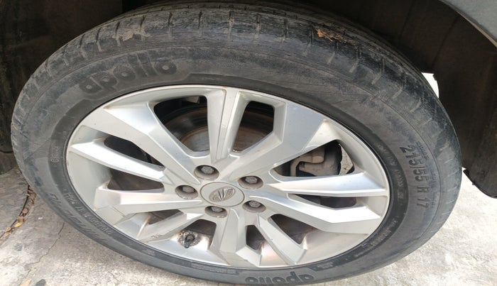 2019 Mahindra XUV300 W8 1.5 DIESEL, Diesel, Manual, 47,960 km, tyre