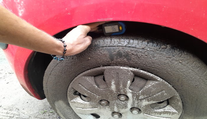 2010 Hyundai i10 SPORTZ 1.2, Petrol, Manual, 1,02,018 km, tyre