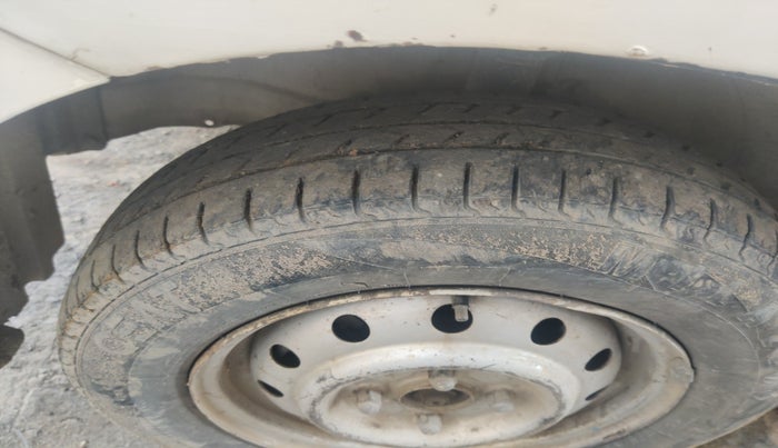 2012 Maruti Wagon R 1.0 LXI CNG, Petrol, Manual, 1,50,400 km, tyre
