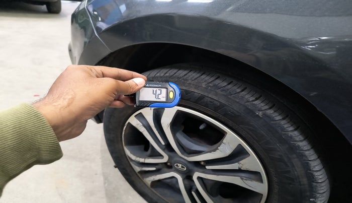 2024 Tata Tiago XT PETROL, Petrol, Manual, 52,525 km, tyre