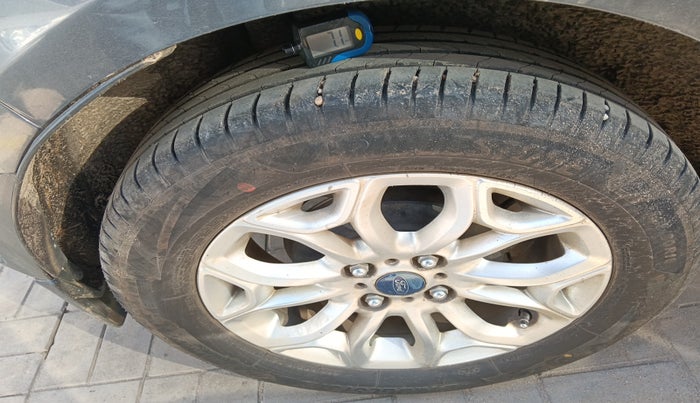 2015 Ford Ecosport TITANIUM 1.5L PETROL AT, Petrol, Automatic, 55,583 km, tyre