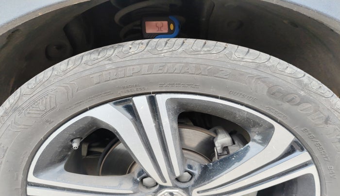 2022 MG ASTOR SHARP 1.5 MT, Petrol, Manual, 29,263 km, tyre