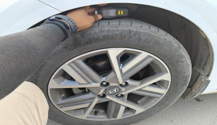 2023 Hyundai Verna SX 1.5 l MPI, Petrol, Manual, 37,248 km, tyre