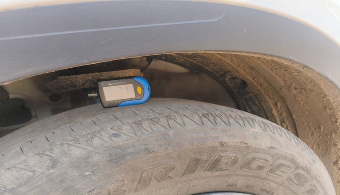 2023 Hyundai VENUE S 1.2, Petrol, Manual, 61,142 km, tyre