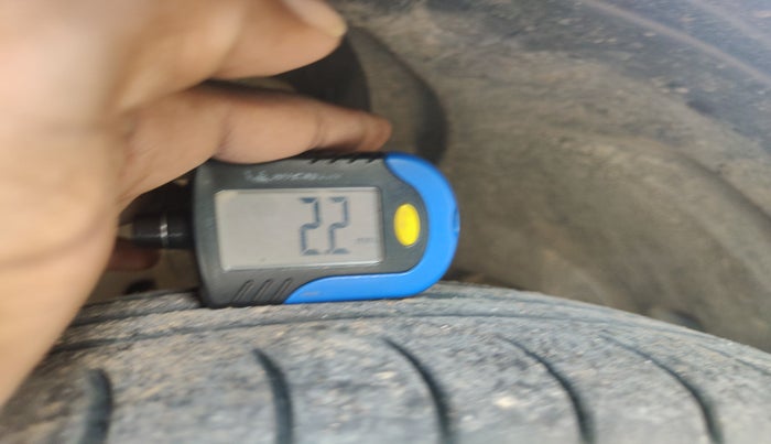 2021 Maruti Dzire VXI AMT, Petrol, Automatic, 1,46,511 km, tyre