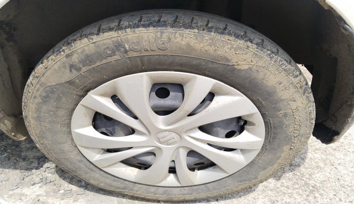 2021 Maruti Swift VXI, Petrol, Manual, 80,785 km, tyre