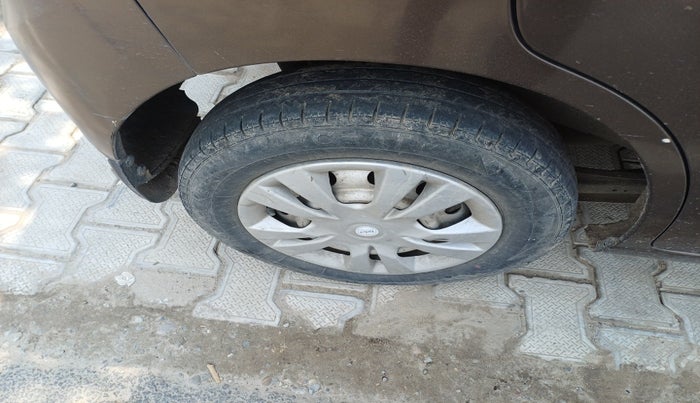 2010 Maruti Wagon R 1.0 LXI, Petrol, Manual, 90,674 km, tyre