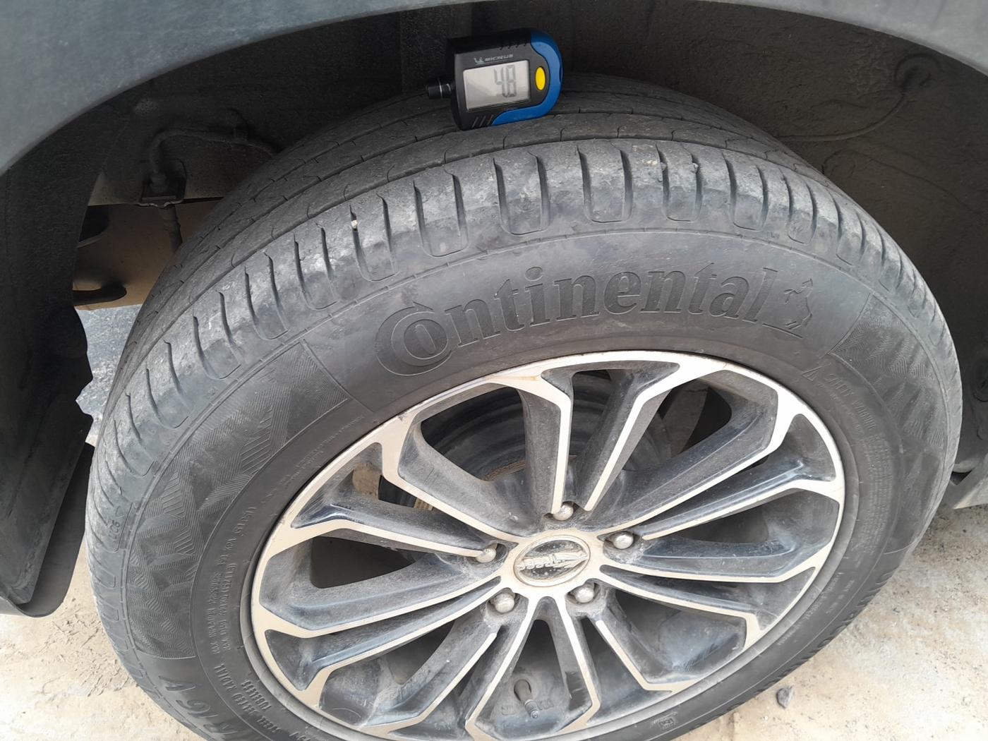 2021 KIA SONET HTK PLUS 1.5 AT, Diesel, Automatic, 70,786 km, tyre
