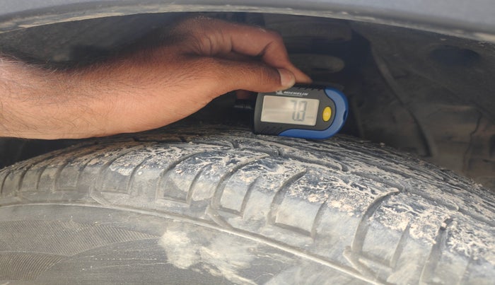 2022 Mahindra XUV300 W4 1.2 PETROL, Petrol, Manual, 32,109 km, tyre