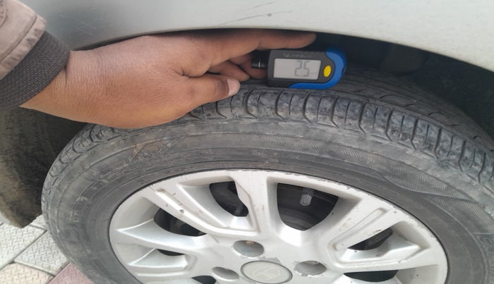2016 Tata Tiago XZ PETROL, Petrol, Manual, 74,442 km, tyre