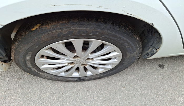 2015 Maruti Ciaz ZDI SHVS, Diesel, Manual, 45,500 km, tyre