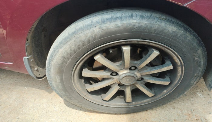 2013 Hyundai Grand i10 ASTA AT 1.2 KAPPA VTVT, Petrol, Automatic, 1,53,173 km, tyre