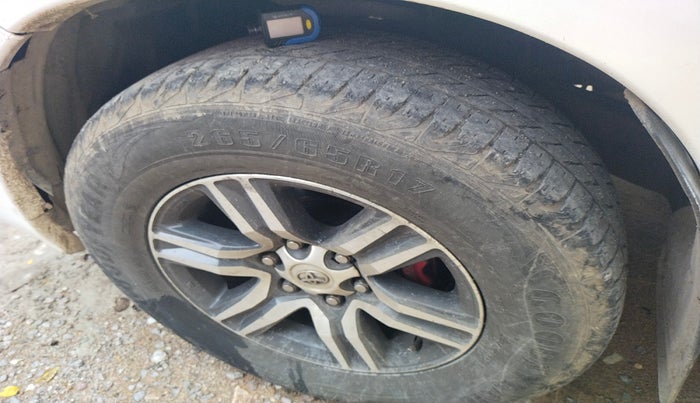 2012 Toyota Fortuner 3.0 4X2 AT, Diesel, Automatic, 2,02,547 km, tyre