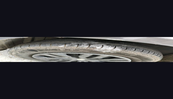 2012 Maruti Ritz VDI, Diesel, Manual, 1,26,712 km, tyre