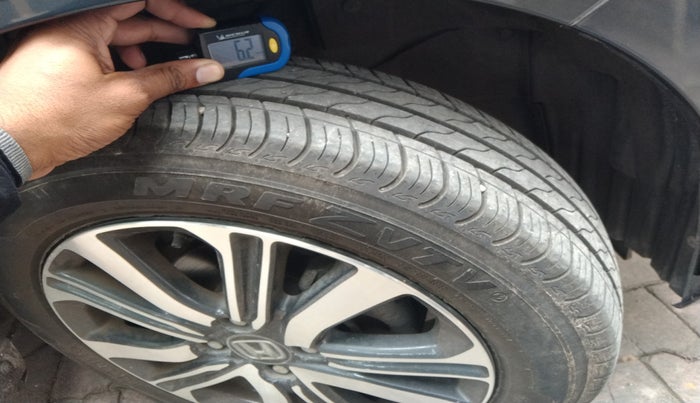 2023 Honda Amaze 1.2L I-VTEC VX CVT, Petrol, Automatic, 10,871 km, tyre