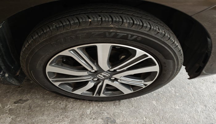 2024 Honda Amaze 1.2L I-VTEC VX, Petrol, Manual, 10,210 km, tyre