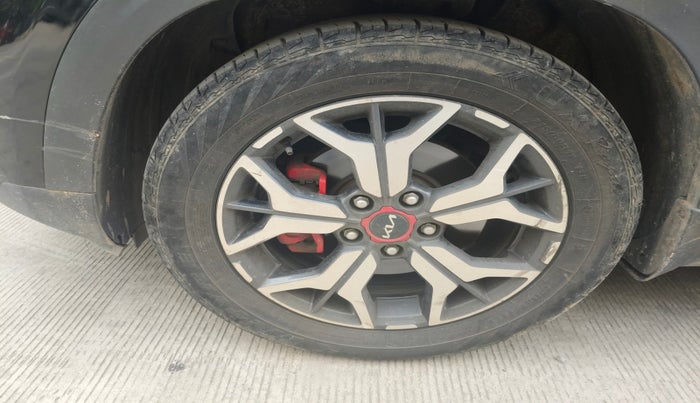 2022 KIA SELTOS GTX PLUS AT 1.5 DIESEL, Diesel, Automatic, 55,677 km, tyre