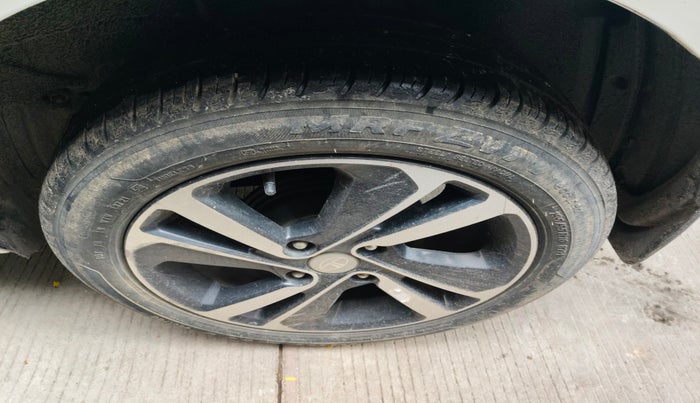 2022 Tata ALTROZ XZ PETROL, Petrol, Manual, 47,233 km, tyre