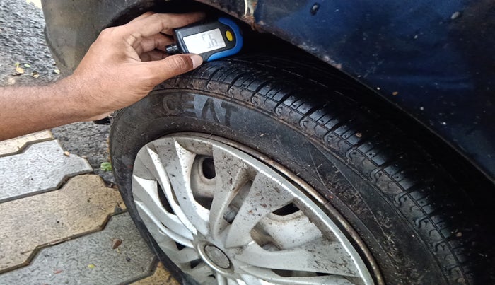 2011 Maruti Zen Estilo LXI, Petrol, Manual, 96,471 km, tyre