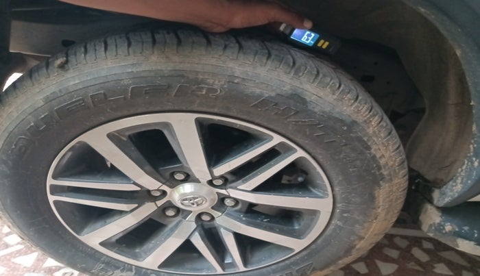 2019 Toyota Fortuner 2.8 4X4 AT, Diesel, Automatic, 27,929 km, tyre