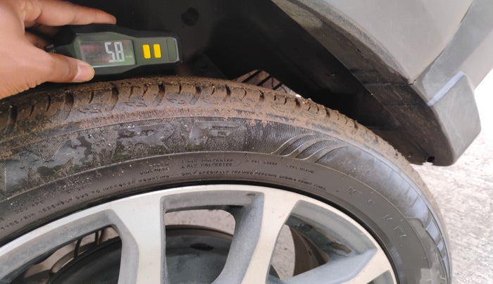 2022 Maruti XL6 ZETA MT, Petrol, Manual, 28,720 km, tyre