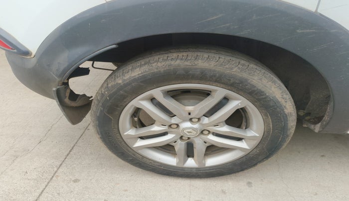 2023 Renault TRIBER RXZ, Petrol, Manual, 56,561 km, tyre